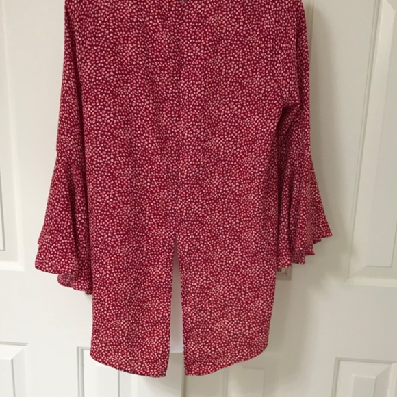 Lauren Conrad red print bell sleeve high/low top - Picture 2 of 8
